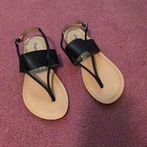 QUIPID SANDALS SIZE 7